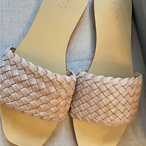 LOFT MISSY SLIDE. SIZE 8